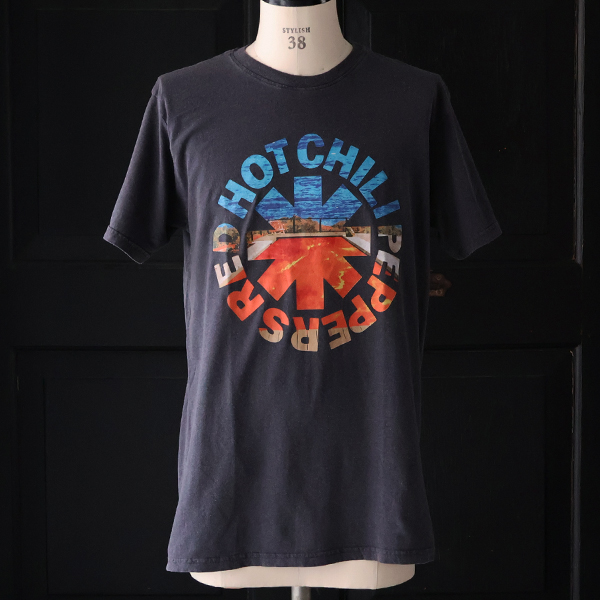 画像2: THRIFTY LOOK スリフティルック/ "RED HOT CHILI PEPPERS" TEE (2)