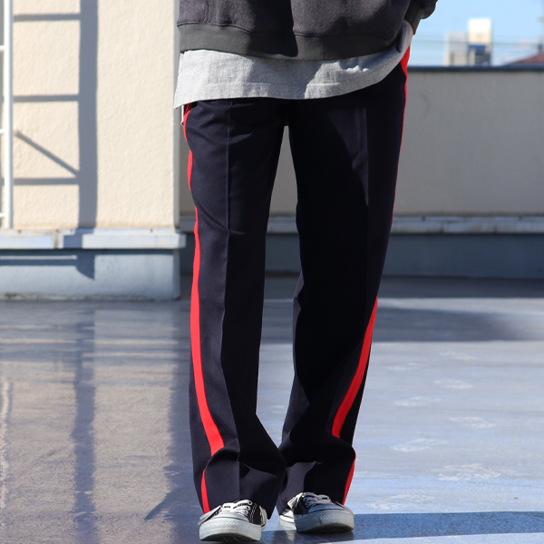 画像2: DEAD STOCK / ITALIAN ARMY CARABINIERI SIDE LINE PANTS（イタリア軍 カラビニエリ 側章パンツ） (2)